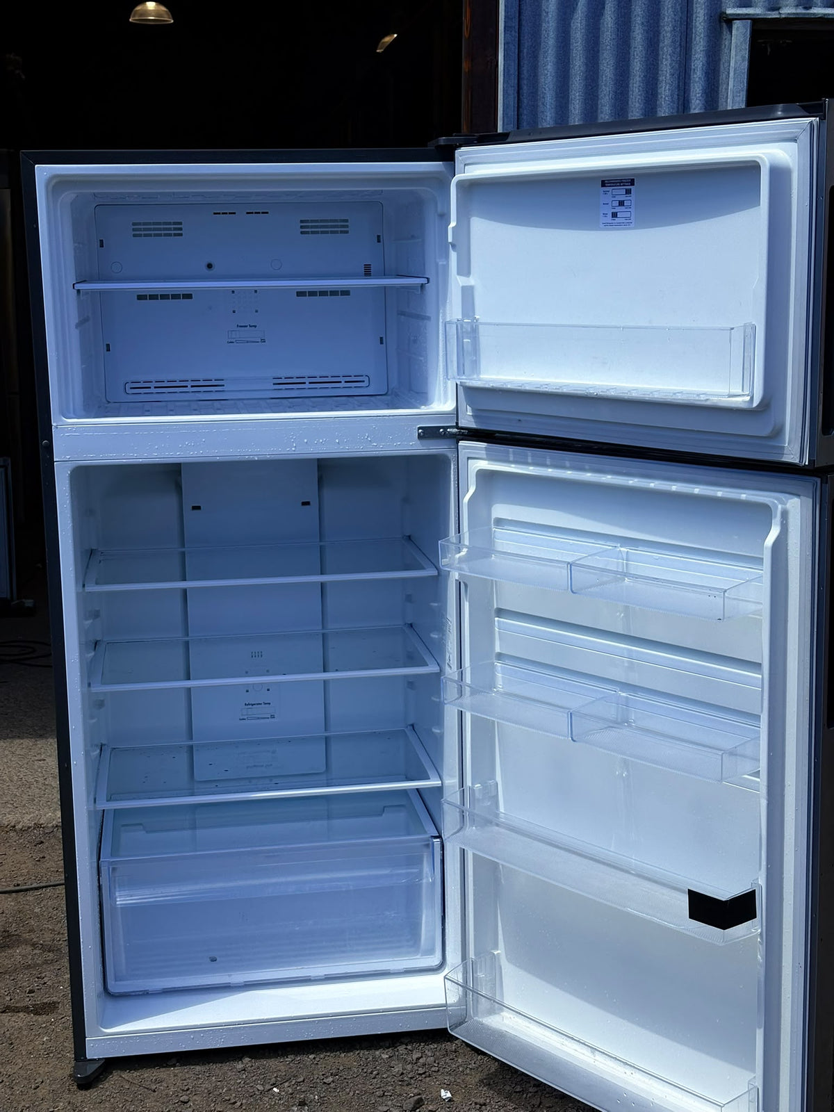 Kelvinator KTM5402AA Frost-Free Fridge-Freezer – 497L Storage