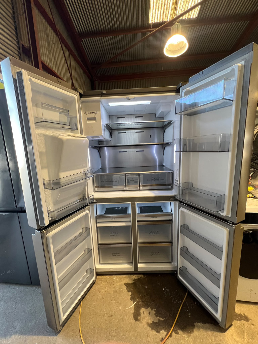 Hisense HRCD586TBWB 585L PureFlat French Door Fridge – Eclipse Dark Steel, Ice & Water