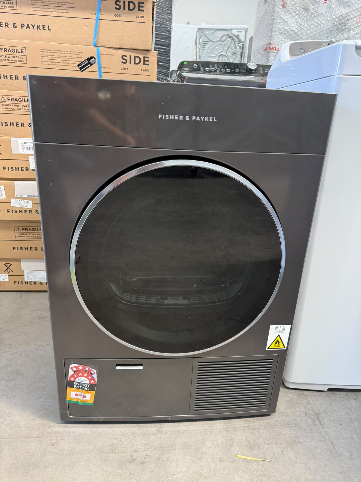 Fisher & Paykel DH9060HLG1 Series 11 9kg Display-free Heat Pump Dryer – Graphite